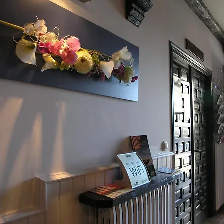Hotel San Nikolas 2*